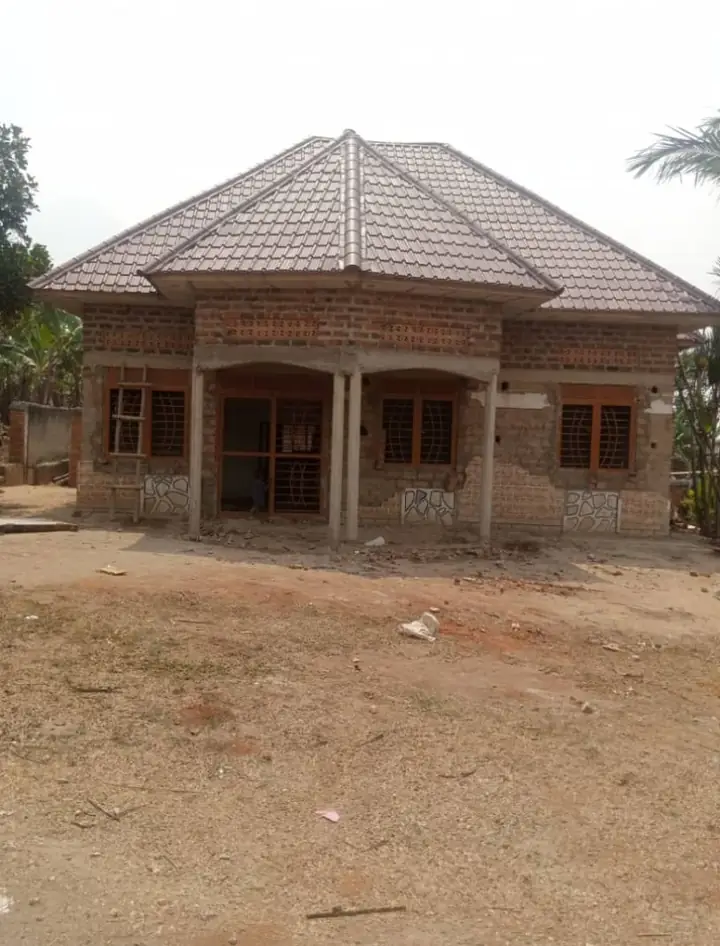 Eksterior rumah asli
